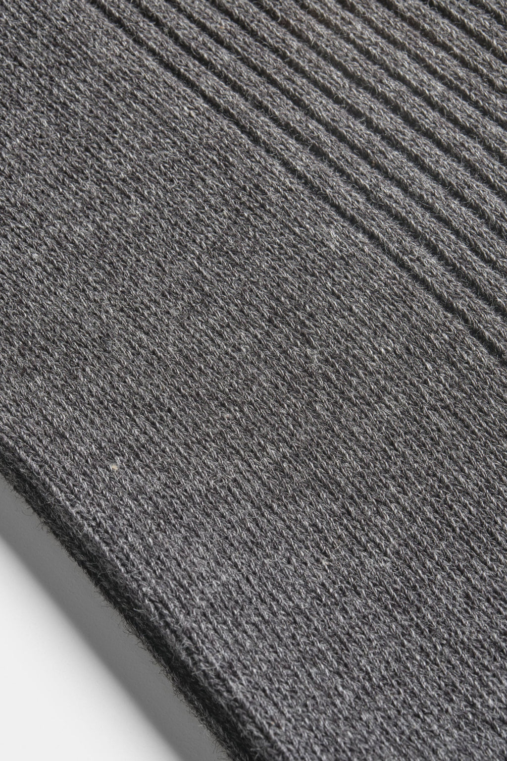 #color_Storm Grey